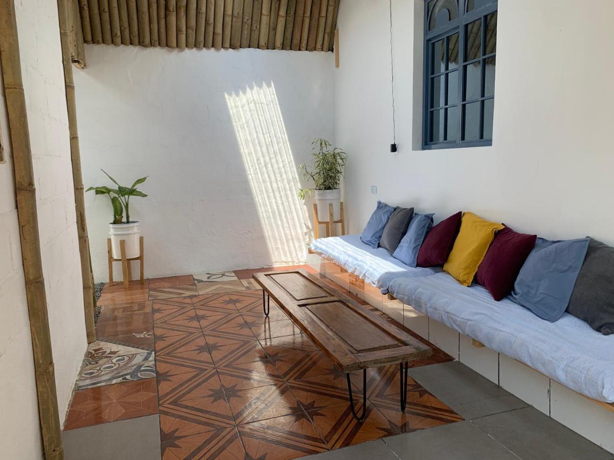 Hotel El Chirris Tzanjay San Juan La Laguna Esterno foto